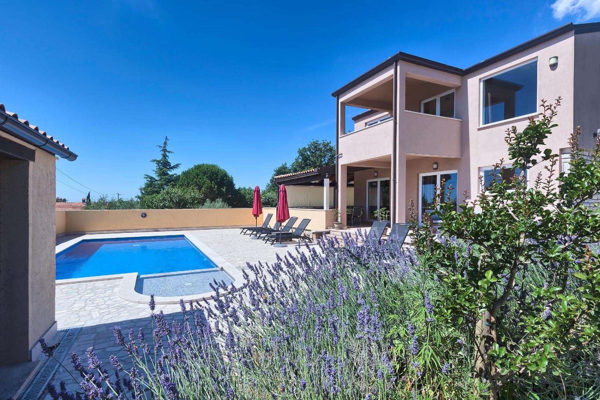 Villa Pascal Krnica Exteriör bild